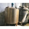 低价出售2吨不锈钢反应釜，1吨不锈钢乳化罐全套设备